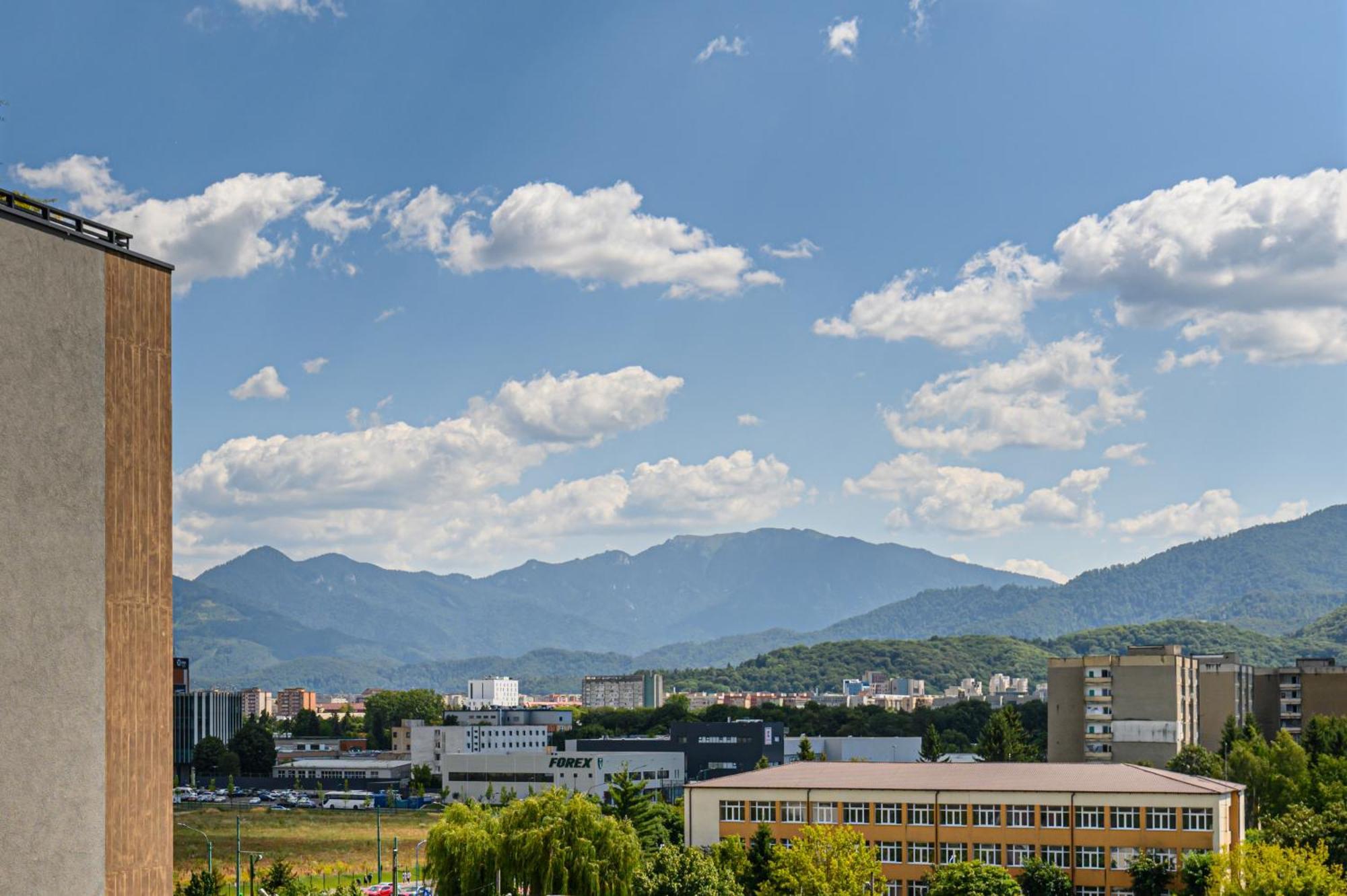 Luxury Landing Apartments Complex Qualis Braşov Exterior foto
